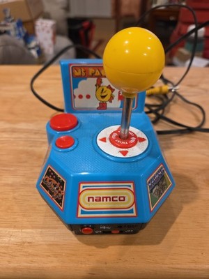 Ms. Pac-Man 5-in-1 TV Plug N Play