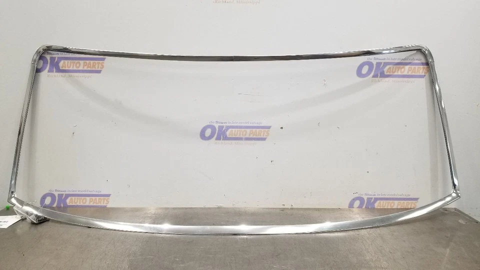 1996 FORD F250 SUPER DUTY WINDSHIELD SURROUND TRIM CHROME - Image 2 of 4