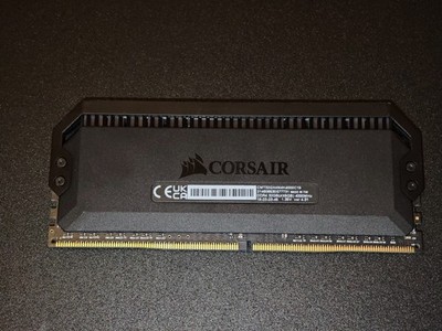 Corsair Dominator Platinum RGB 8GB DDR4-4000 CL19 (ver 4.31 Samsung B-Die) RAM