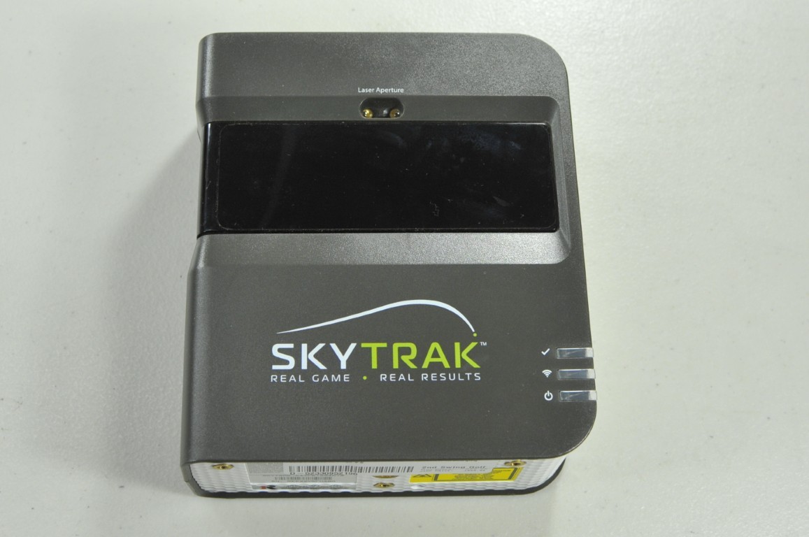 SkyGolf SkyTrak Original Golf Simulator Launch Monitor with Metal Case  #202527