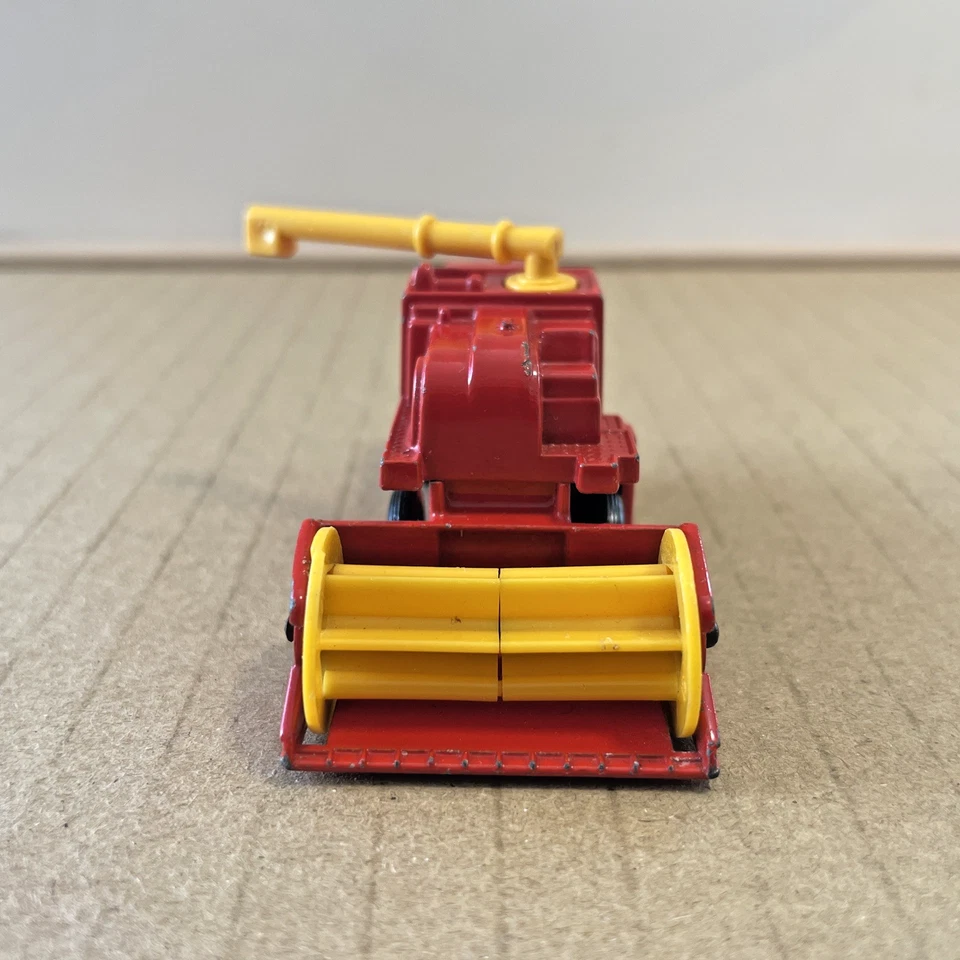Matchbox Lesney Combine Harvester No.51 Made in England Vintage 1977 - Image 2 of 4