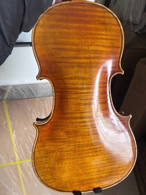 Hot Sale 4/4 Handmade Violin And European Wood Powerful Sound With Violin Case