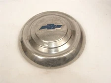 Vintage Original Dog Dish Hub Cap Chevrolet 1951-52 Replacement 7.5 Inch Bowtie