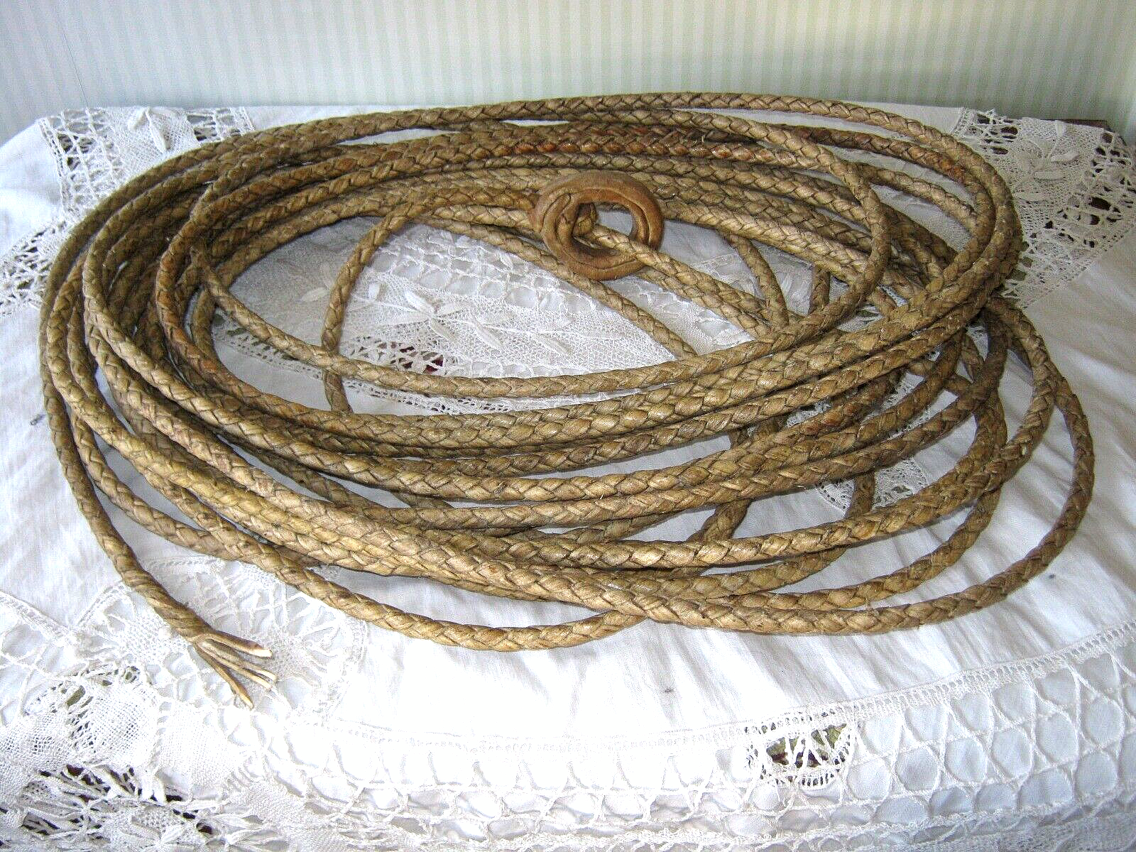 Argentine BRAIDED RAWHIDE 46' LARIAT Lasso Rodeo Ranch Gaucho Leather  Western !!