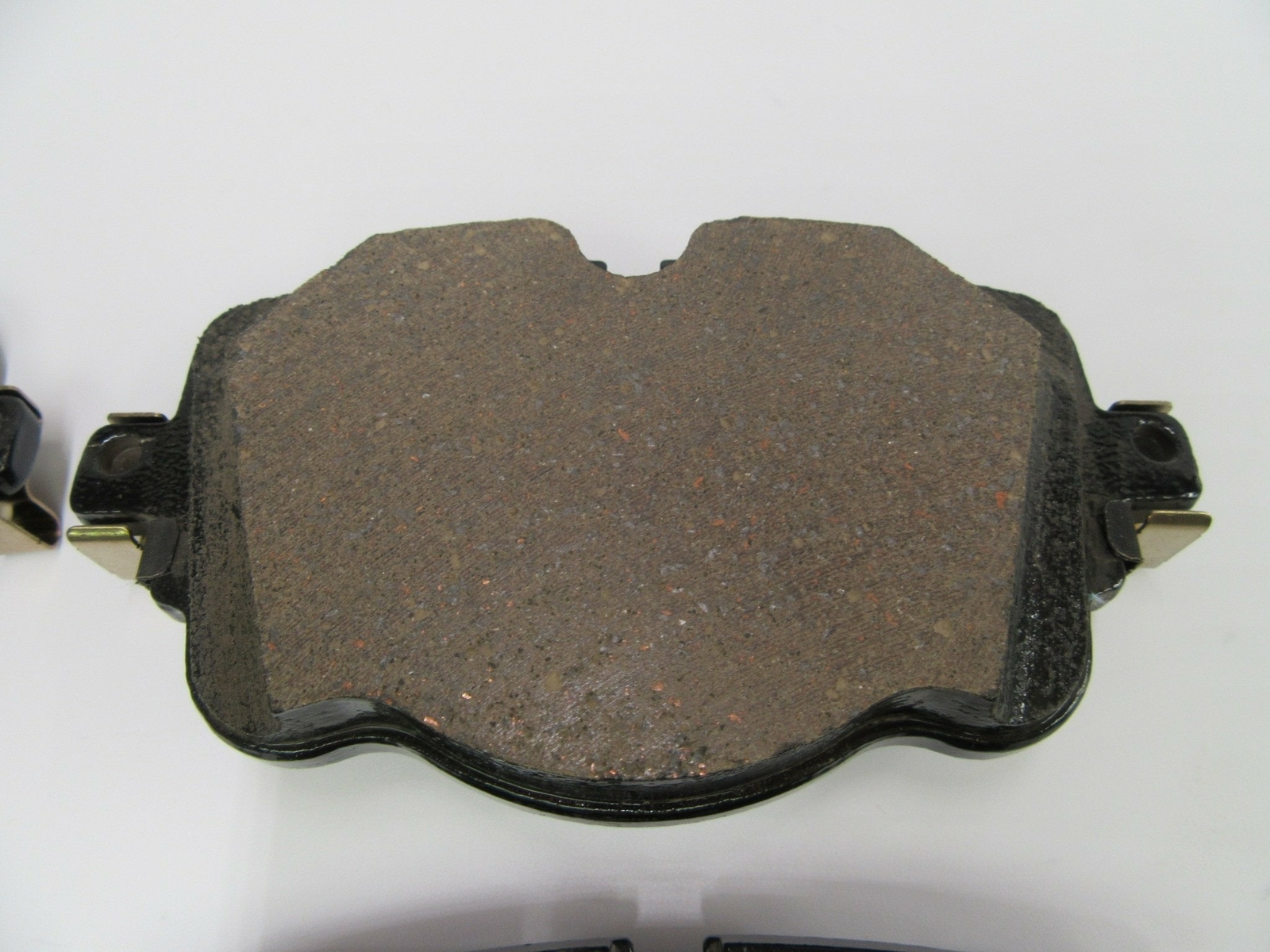 Bentley Bentayga rear brake pads low dust premium 582