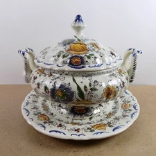 Delfts Polychrome Faience Tureen by Hubert Bequet Holland Pottery