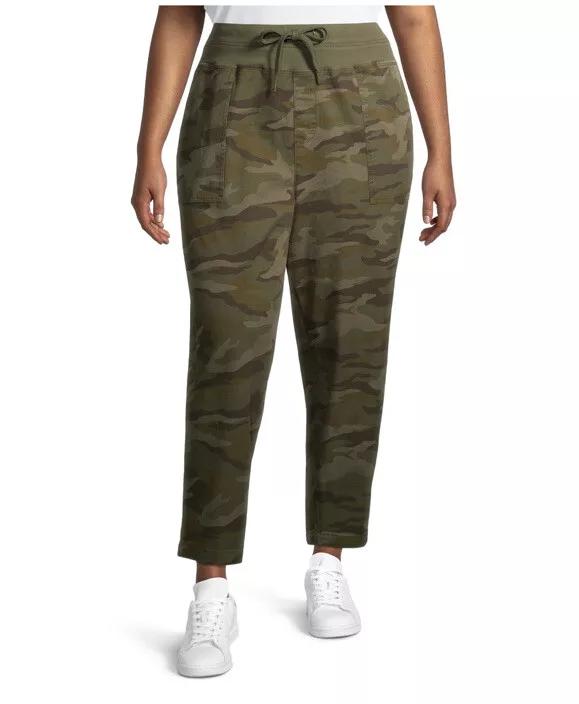 Terra & Sky Women's Plus Cargo Utility Capri Pants Size 1X Camo NWT