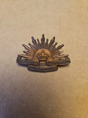 Australian Rising Sun WW1 Military Cap Badge Commonwealth Forces Sweetheart Pin
