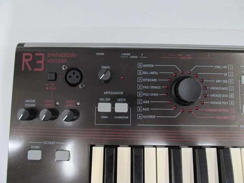 Korg R3 Keyboard Synthesizer Vocoder Tested Working with Adapter Japan - Image 2 of 4