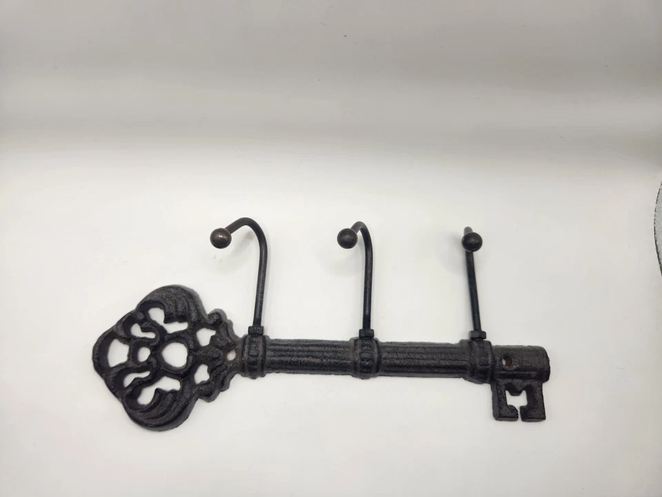 Vintage Cast Iron Skeleton Key Wall Hook Rack 3 Hooks Rustic Farmhouse Decor - Image 4 of 4