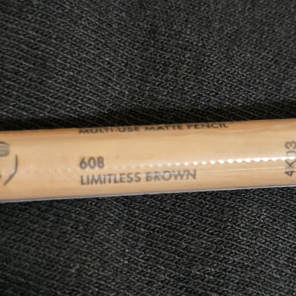 Make Up For Ever Artist Color Pencil - # 608 Limitless Brown 1.41g/0.04oz NEW - Image 2 of 4