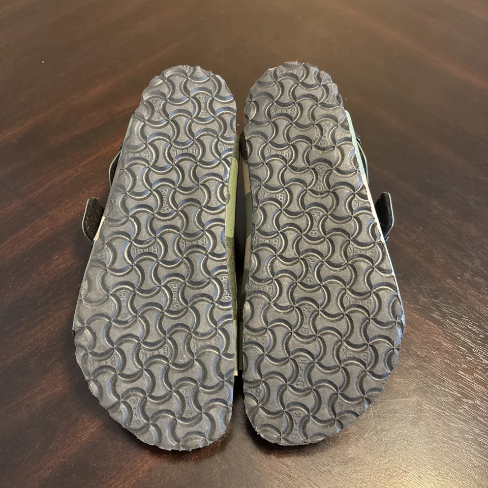 Sandálias Birkenstock Kids Milano Birko-Flor deserto solo camuflado cáqui 30 EUR 12,5 EUA - Imagem 2 de 2