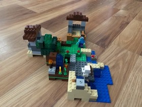 LEGO Minecraft: Crafting Box (21116) 100% Complete W/ Instructions