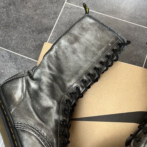 Doc Dr Martens 1B99 14 Eyelet Silver Calf Boots Schuhe - Größe 6 - Bild 5 von 12
