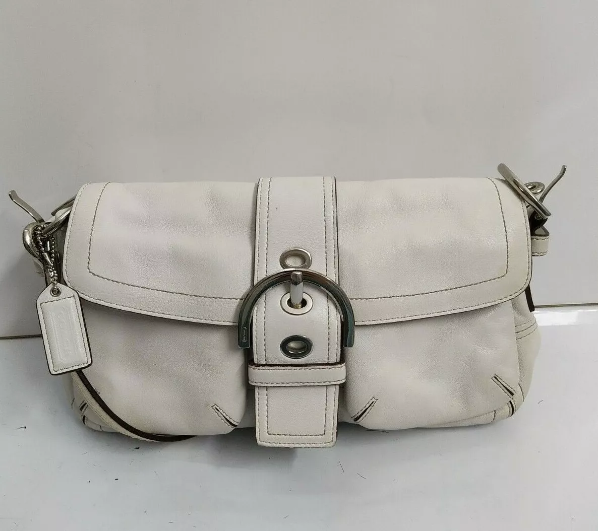 Coach small shoulder bag  Bags, Small shoulder bag, Shoulder bag