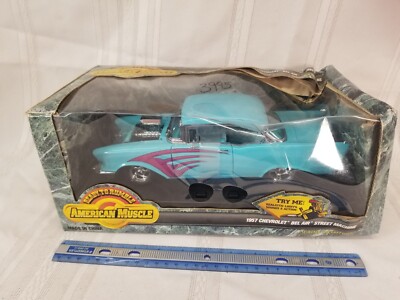 ERTL American Muscle - Chevrolet Bel Air 1957 - 1/18 - Bleu - Réf 7480