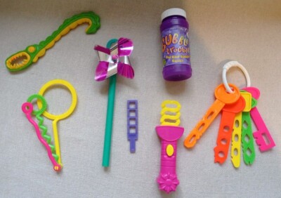 Vintage Tootsietoy Bubbles Spielzeugstab und Expand-o-Wand und Zubehör