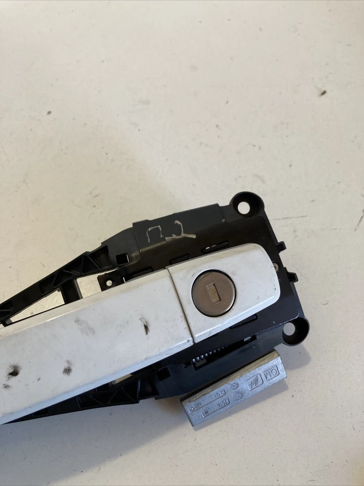 Chevrolet Orlando Manija Exterior Delantera Derecha Blanca Genuina 2.0 Vcdi 2011 Foto 3 de 4