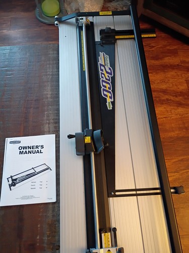 Fletcher 2200 60” Table top mat vinyl cutter foamboard, Excellent Condition 