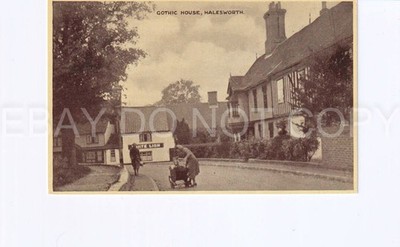 c. Postkarte. Gothic House, Halesworth, Suffolk. Weißer Löwe