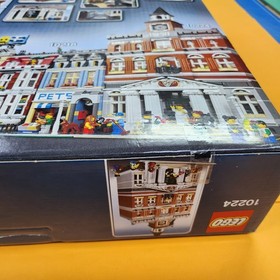 Lego 10224 Town Hall 2766pcs Expedited Shipping - SEALED