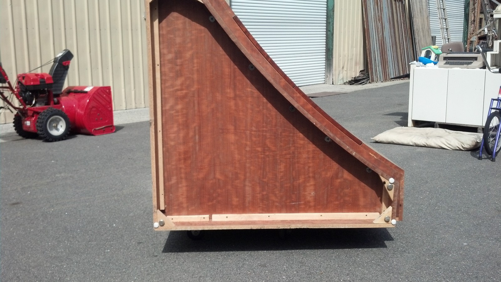 *CORNER UNIT / RECEPTION DESK / BIG SCREEN T.V. STAND  We Deliver Locally Nor Ca