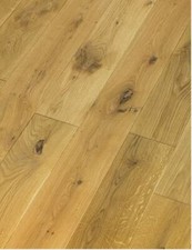 Landhausdielen Massivholzdielen Fußbodendielen in Eiche markant