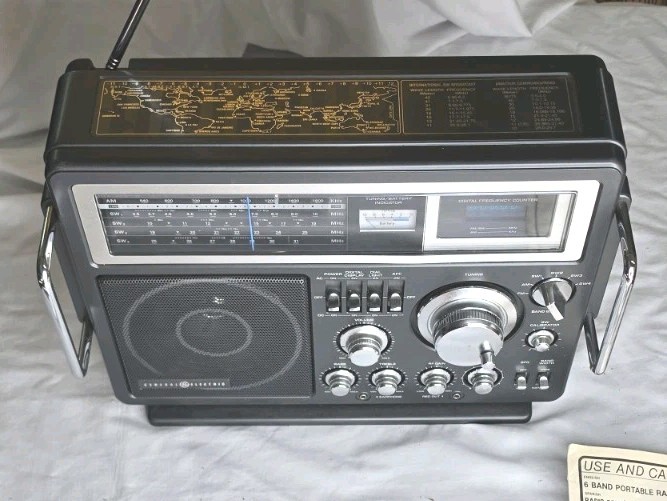 GENERAL RT-5575 AM/FMラジオ受信機 General Electric GE 7-2990A Short Wave FM/AM Radio | TESTED