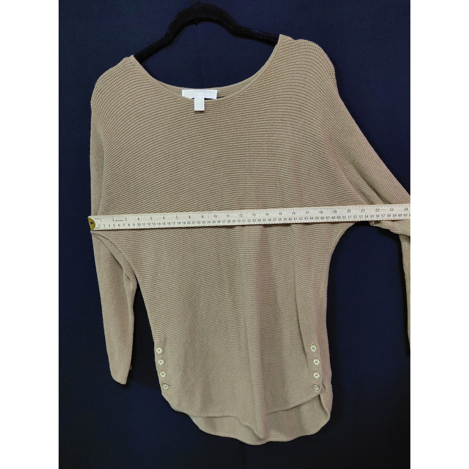 Michael Michael Kors Beige Side Button Knit Sweater Women’s Size M thumbnail 10