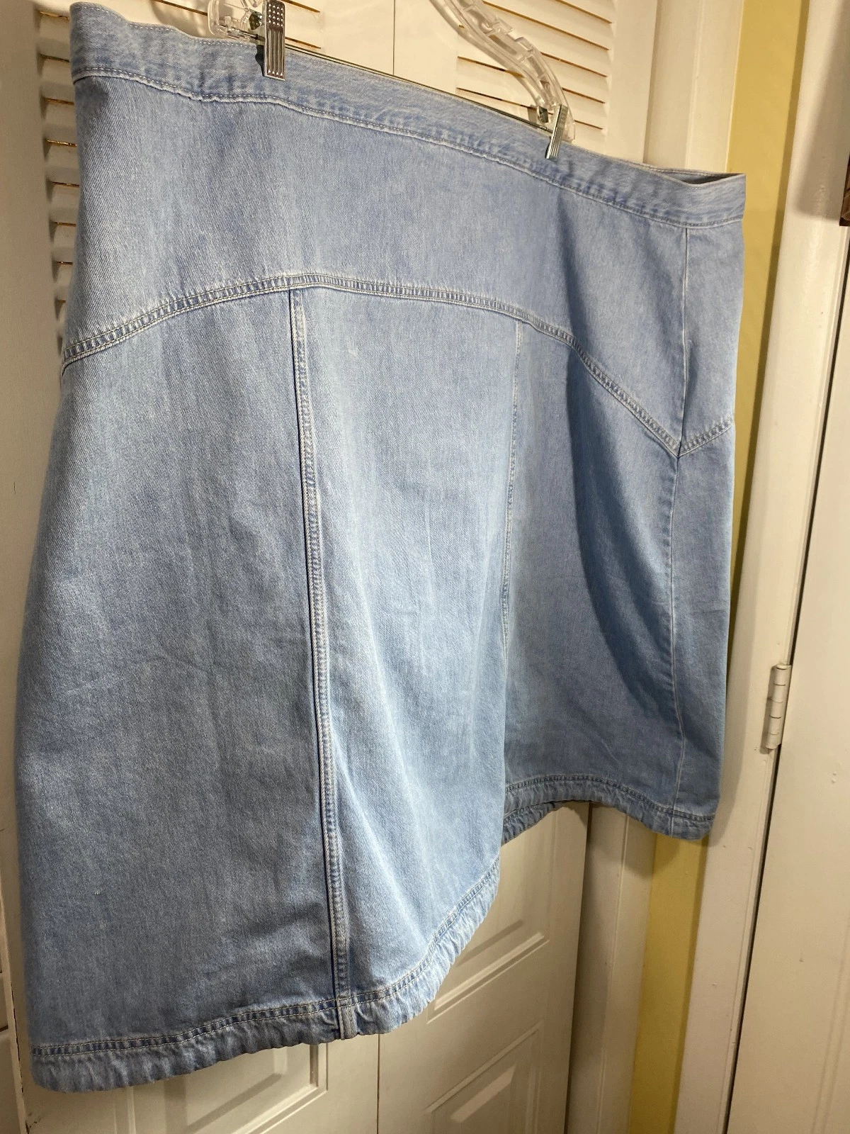 Sz 30 Old Navy Denim Skirt w 56 x 31 long zip up back
