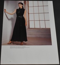 2002 Print Ad Sexy Heels Fashion Long Legs Lady Brunette Oscar de la Renta Dress