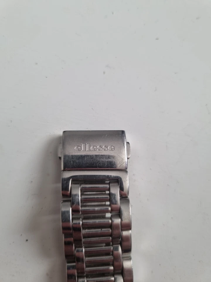 Швейцарские кварцевые часы Ellesse 100 м с механизмом - Изображение 3 из 4