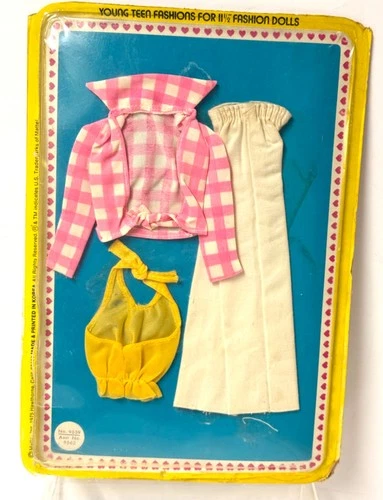 VINTAGE  1976 Mattel #9556 "MOD ERA" SWEET 16 FASHION OUTFIT - NOS (READ)