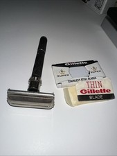 Vintage 1974 Gillette Super Adjustable Black Beauty Safety W/ Thin Vtg Razor