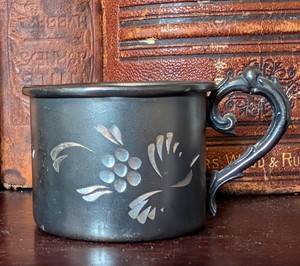W.R William Rogers Canada Baby Cup with Floral Engraving Antique Collectible.