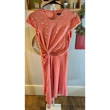 Maggy London Coral Sequin Twist Front Cap Sleeve Cocktail Dress
