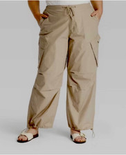 Straight Leg Cargo Pants Mid-Rise Tan Sz Medium NWT- Universal Thread