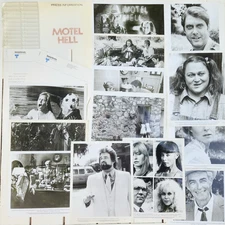 1980 MOTEL HELL Movie Press Kit – Folder + 13 Photos, Notes HORROR Cult Classic