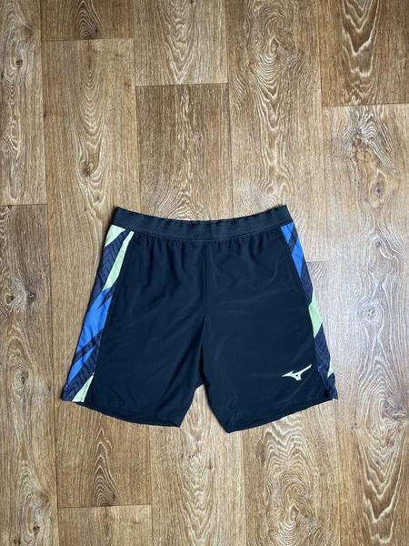 Men Mizuno Shorts Black 30 / S / 44