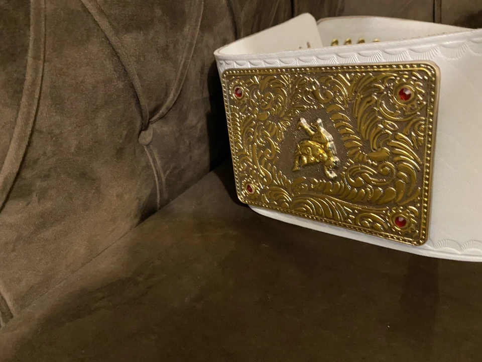 Crumrine 3D Big Gold Championship Belt Placas dobles Herramientas Cuero blanco Foto 3 de 4