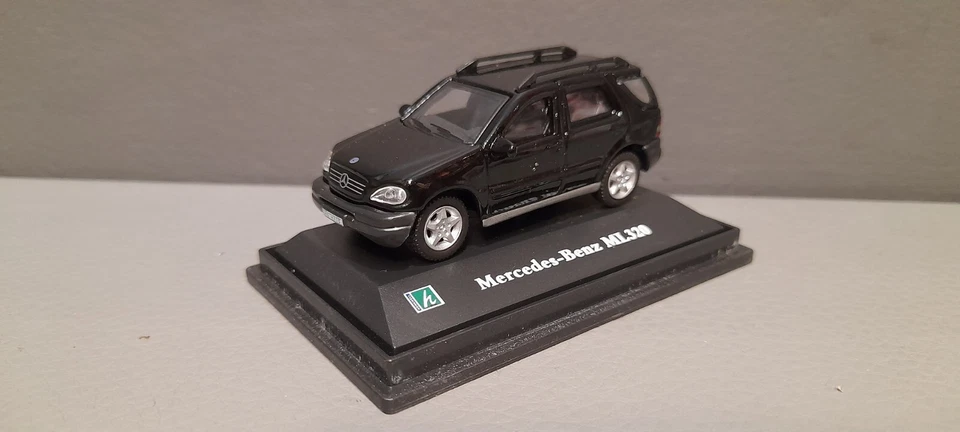Mercedes Benz ML320 Black Diecast 1:72 Scale Display Stand Case Gift Idea - Image 2 of 4