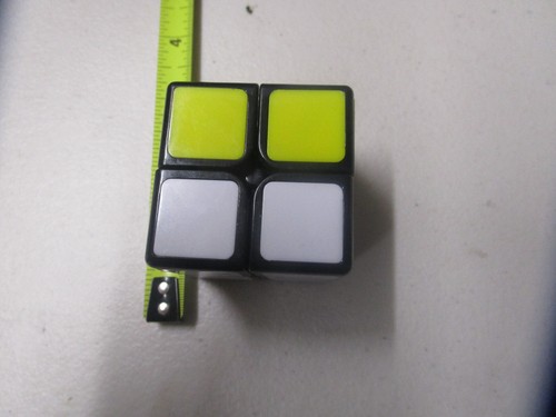Rubik's Cube Apprentice 2x2 - Picture 3 of 3