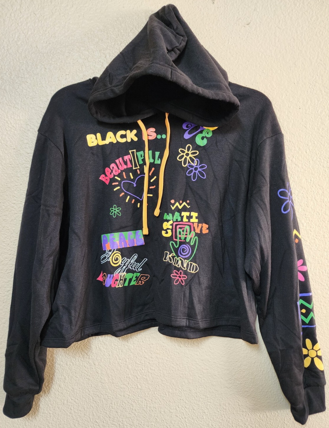 Modern Lux Women's Black is Beautiful Graphic Crop Hoodie Size XL Pre-Owned