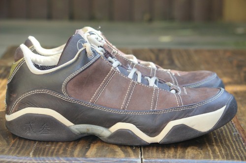 nude coloured trainers