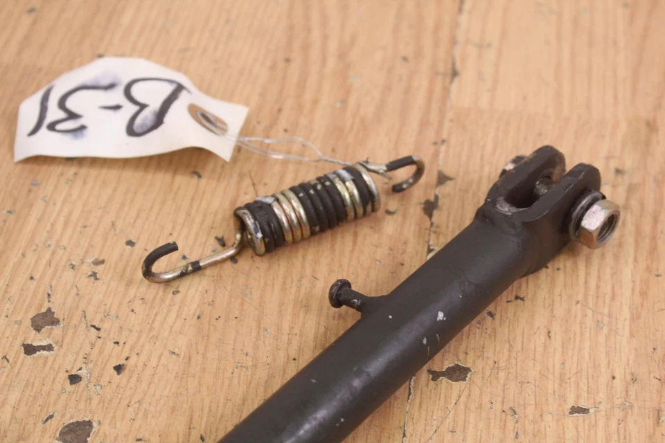 1981 SUZUKI GN400 Kick Stand / Side w/ Return Spring - Image 3 of 4