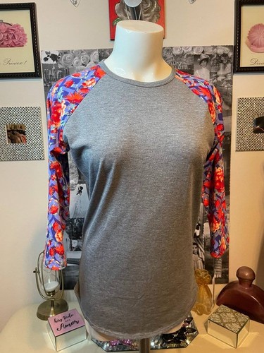 New Woman's LuLaRoe Gray with Red Blue Floral Pattern 3/4 Sleeve RANDY Top XS
