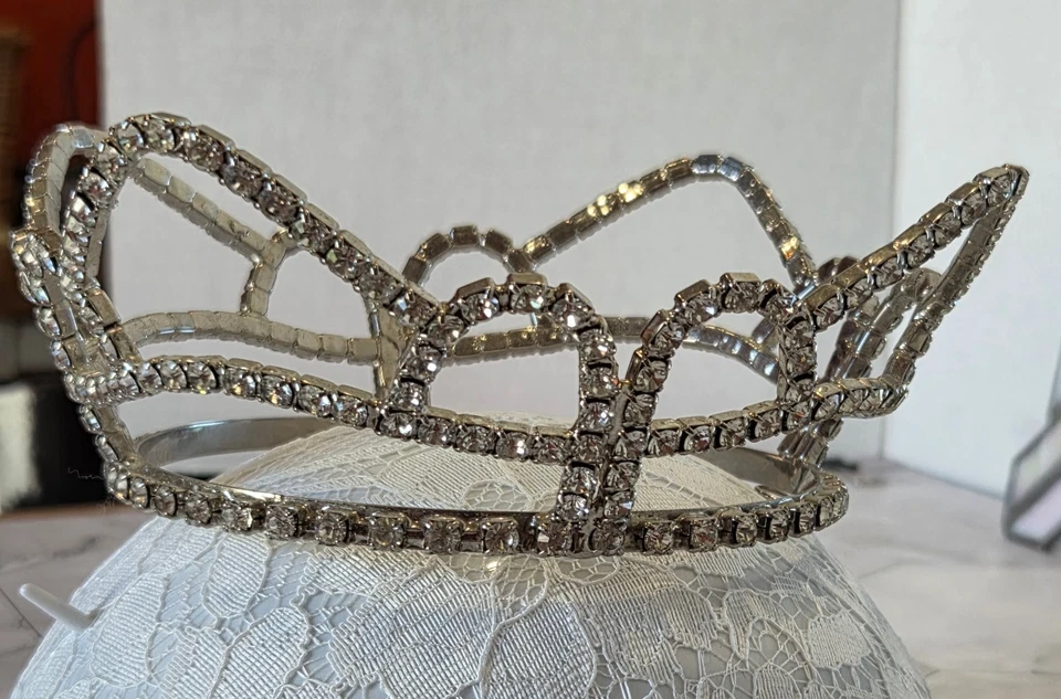 Vintage Rhinestones Pageant Tiara / Crown / Wedding - Full Round Posh style - Image 2 of 4