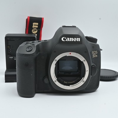 Canon EOS 5Ds 50.6MP Digital SLR Camera Body (Shutter Count 27.259) [Near Mint]