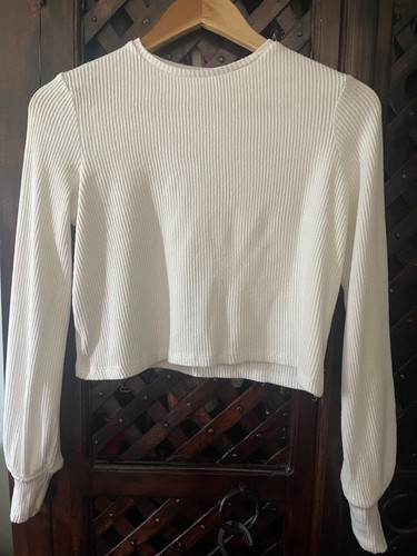 Stradivarius Long-sleeve Cropped Top White Cream Size S