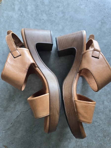 SEMPRE DI Tan leather Chunky heel platform Sandals Shoes Size 39 